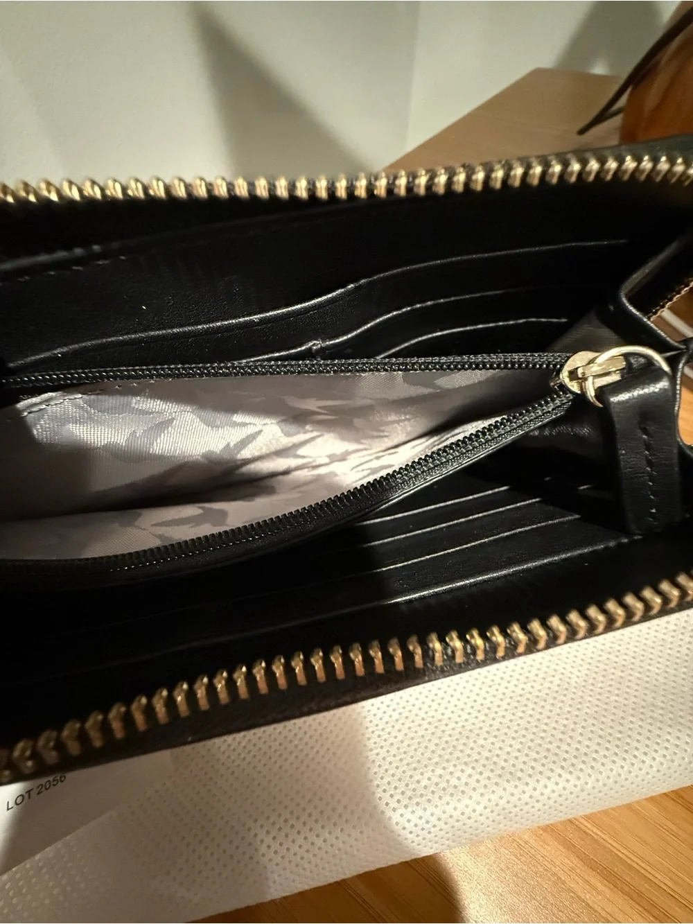 Lo & Sons Black Leather Zip Around Wallet Clutch - Nappa leather
